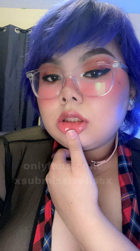 xsubmissivelissx ホットなモデル 画像