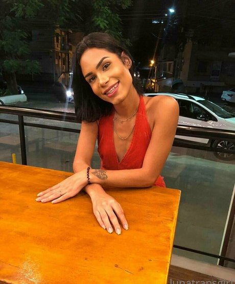 lunalacerda セックス女優 画像