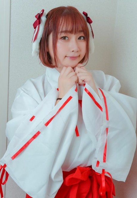 Akopai ヌードモデル 写真