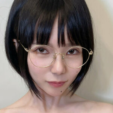 nenne 1001 美しい女優 写真