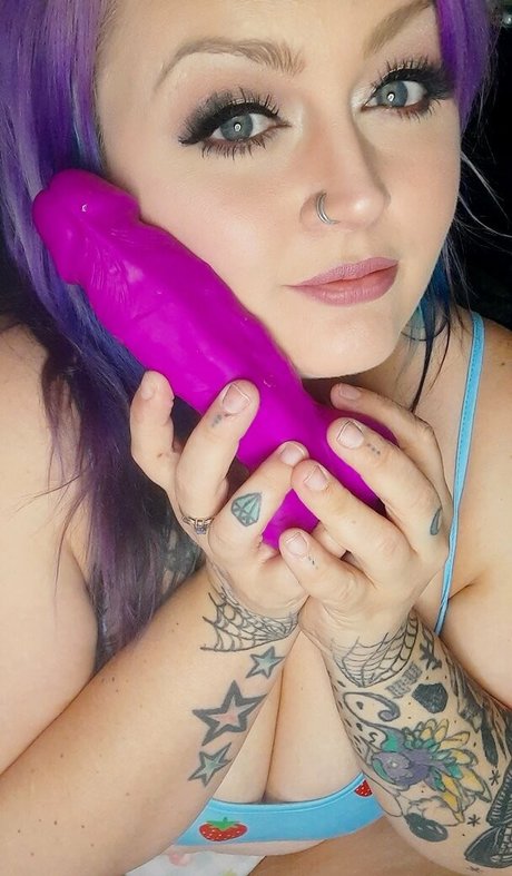 blondeog ヌード女優 写真