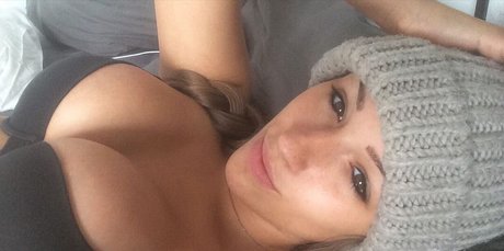 Chloe Smart 裸のスター 写真