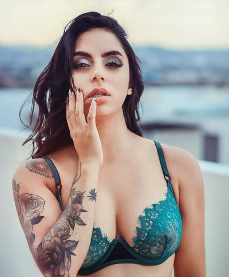 Mariana Alonso Bacelis ヌードのポルノスター 画像