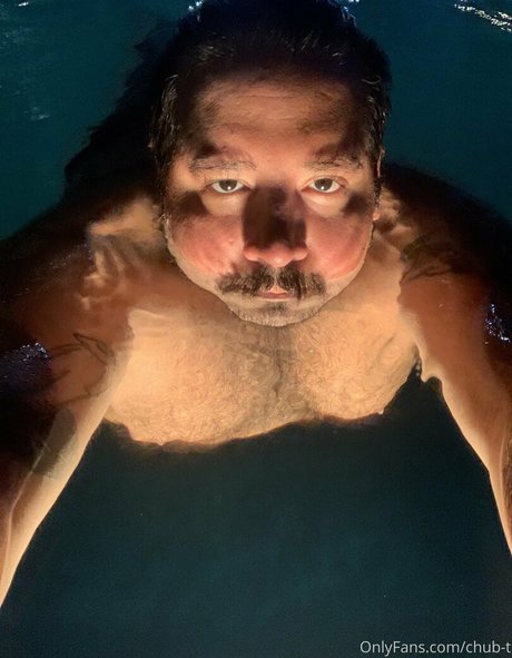 chub t HDポルノスター 写真