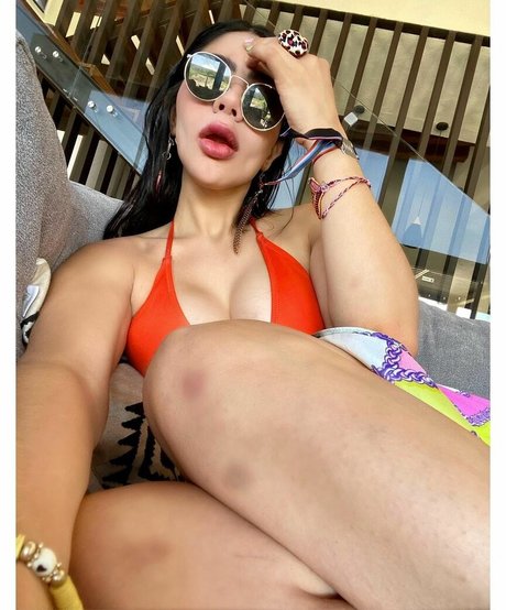 Wen Fuentes ホットスター 写真