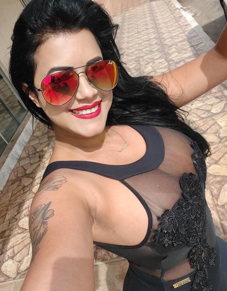 Daiane Prado ホットなポルノスター 写真