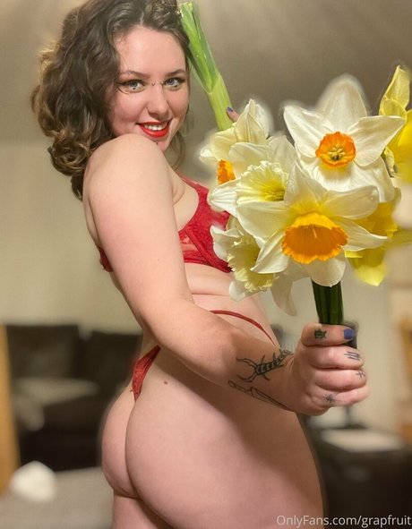 sewergirl top profile image