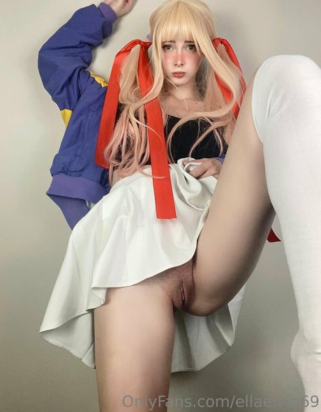 EllaElvin69 無料女優 写真