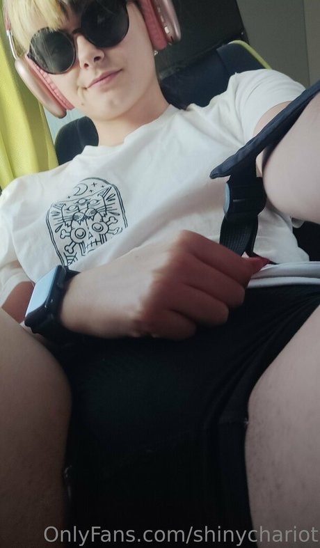 shinychariot セックスモデル 写真