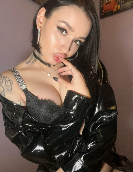cami diva 完璧な女優 写真