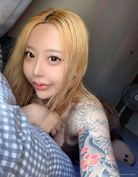 Jee i queen 完璧な女優 写真