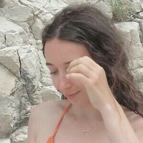 Meltem Koc セックスモデル 画像