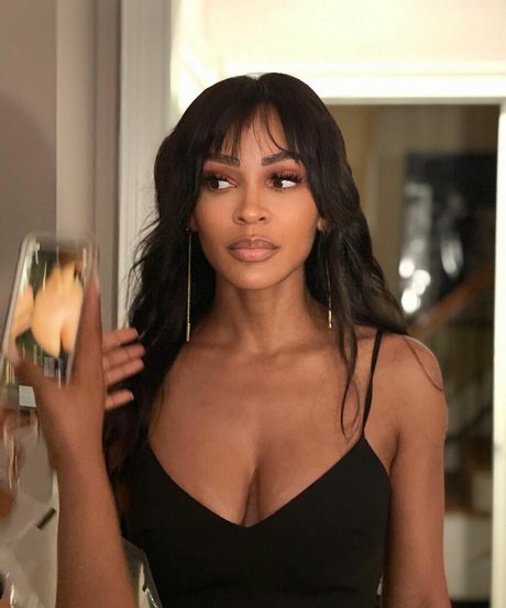 Meagan Good 美しいポルノスター 写真