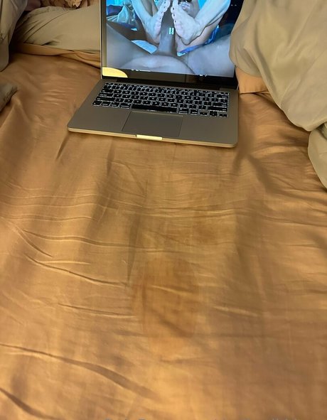 DarlinNikkiQOS セクシーモデル 写真