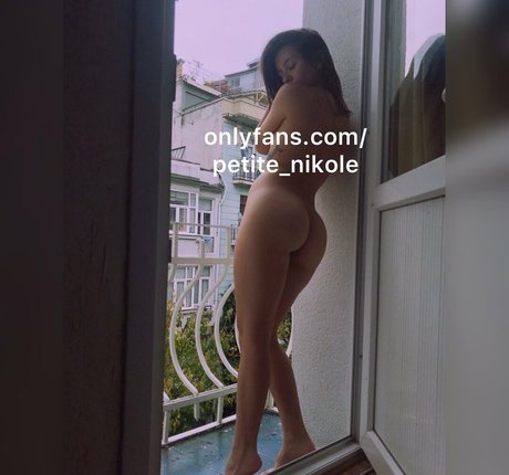 petitenikole セックスモデル 画像