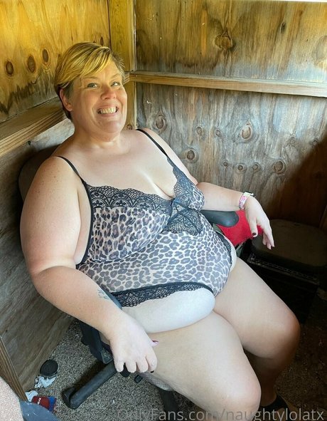 naughtylolatx 美しいスター 写真