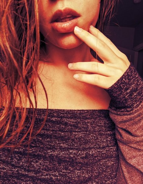 kenziemonroe スター 裸 画像