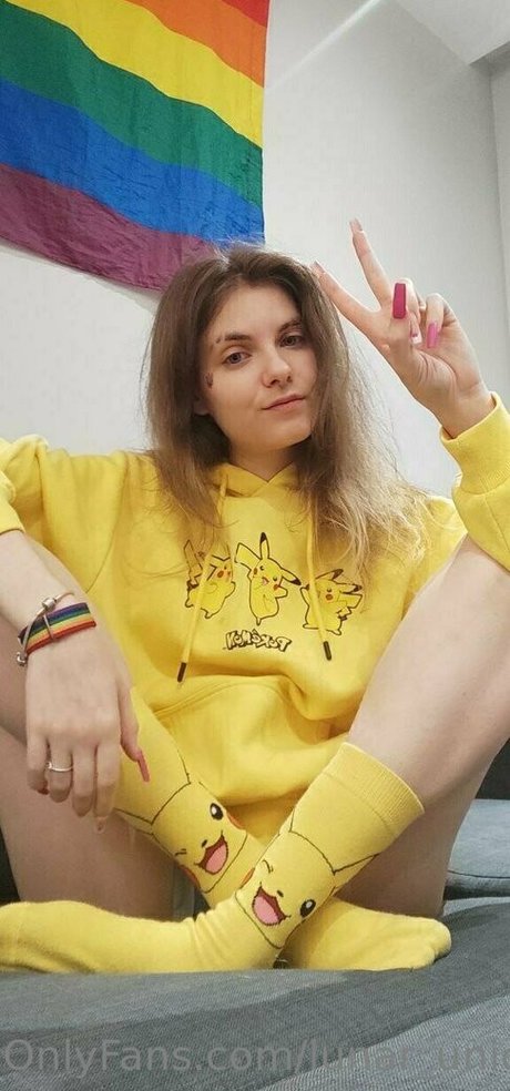lunar unicorn ポルノモデル 写真