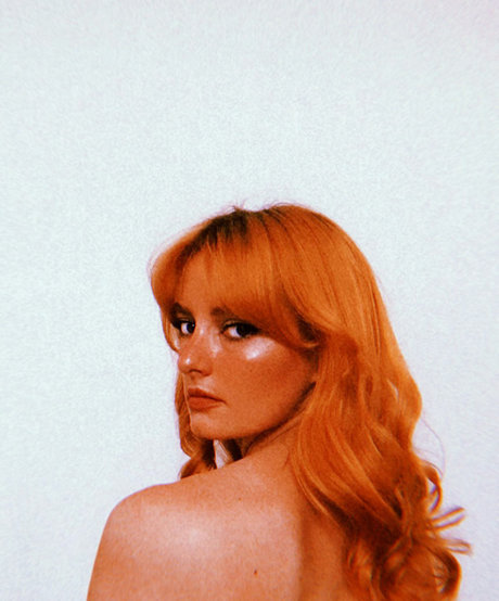 Dakota Blue Richards 無料モデル 写真