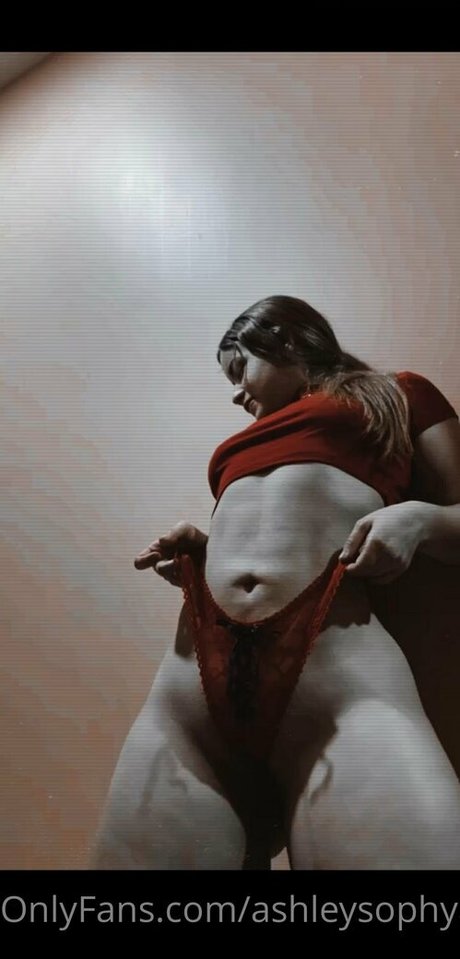 ashleysophya スター ヌード 写真