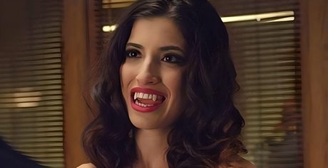 Tania Raymonde 限定モデル ギャラリー