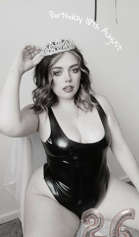 mistressmasterchandler アダルトスター 画像