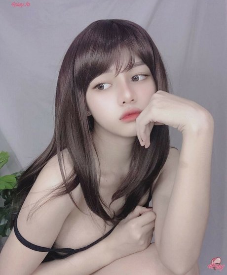 Violet Airis ポルノスター アダルト 写真