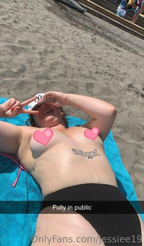 jessiee19 ホットスター 写真