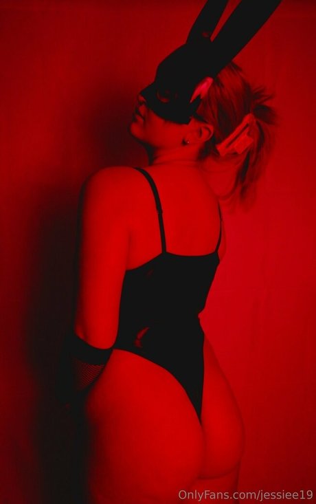 jessiee19 完璧なモデル 写真
