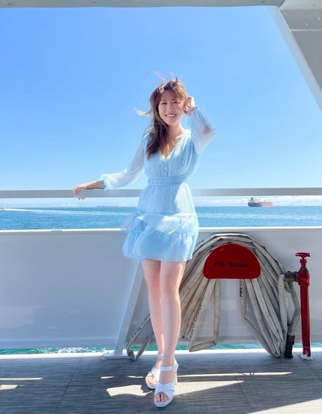 Plushys トップ女優 写真