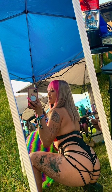 Edmthotiana セックススター 写真