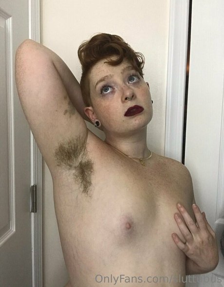 ティーンの若いOnlyFans 美しい 画像