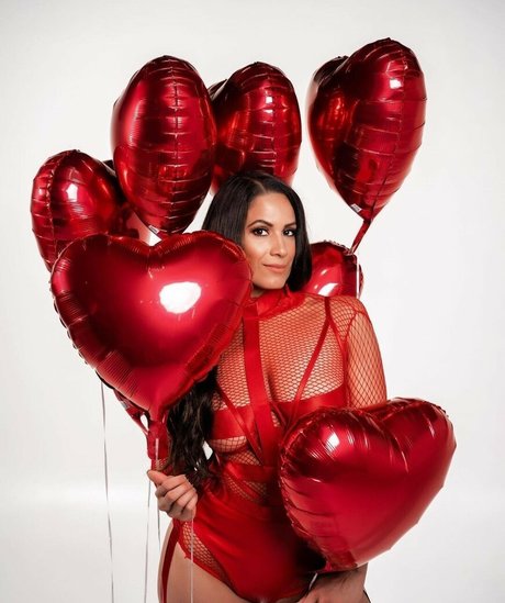 AEW Dasha Kuret 素敵なスター 画像