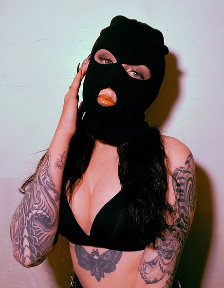 Morgan Adams 完璧なスター 写真