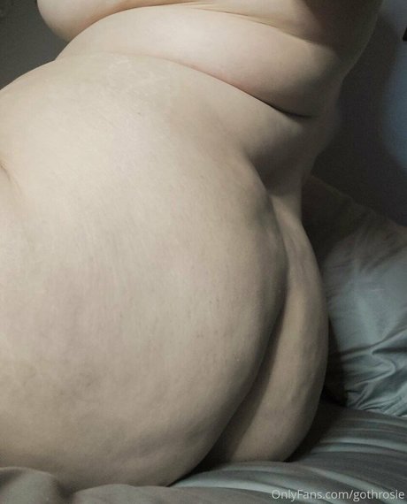 gothrosie 無料のポルノスター 画像