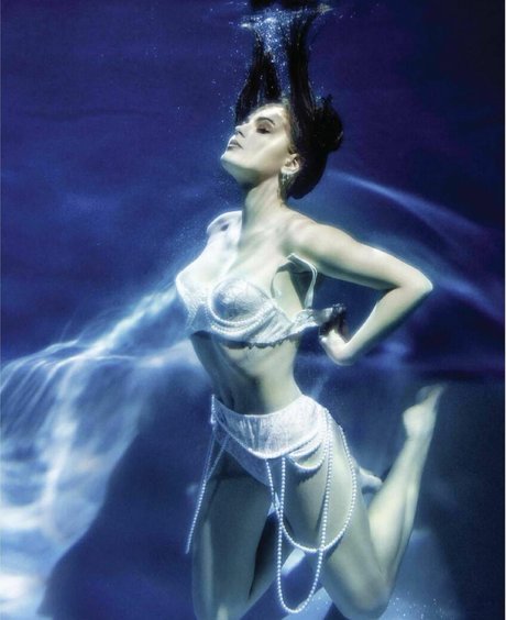 Sonya Tayurskaya アダルトスター 写真