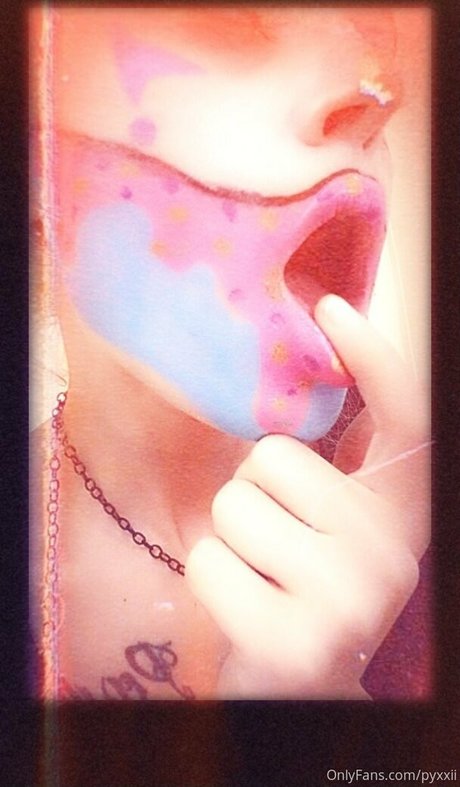 pyxxii スター 裸 写真