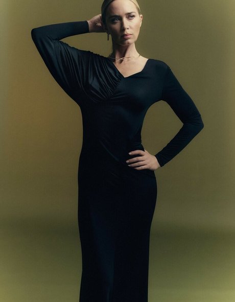 Emily Blunt 完璧なポルノスター 写真