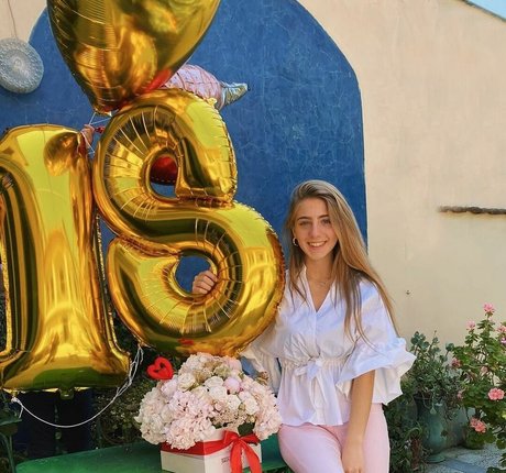 Francesca Salerno ヌードモデル 画像
