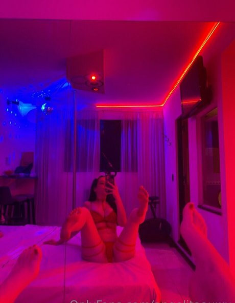 Angelitaauwu アートスター 写真