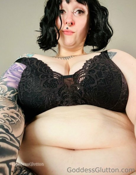 mommyglutton トップポルノスター 画像