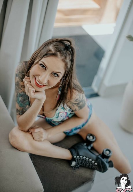Anitavioletteo アートスター 写真