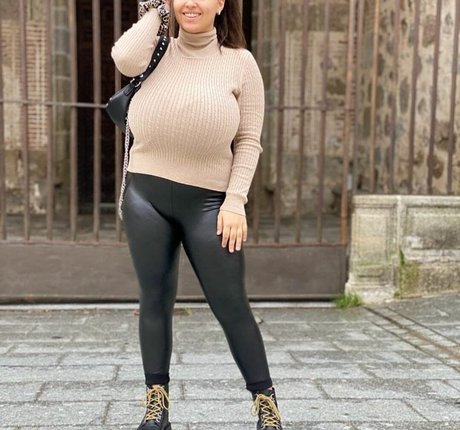 フィットネスガールズオンリーファンズ ホットxxx 写真