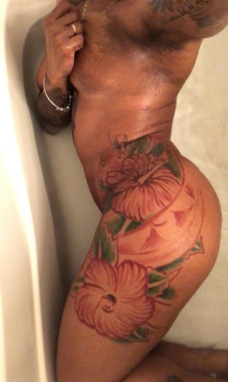 ItsJustRocky 美しいモデル 写真