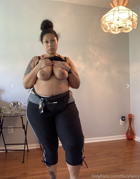 FitAndFancy セクシー女優 写真