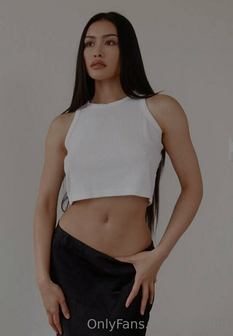 eyoung ヌードモデル 画像