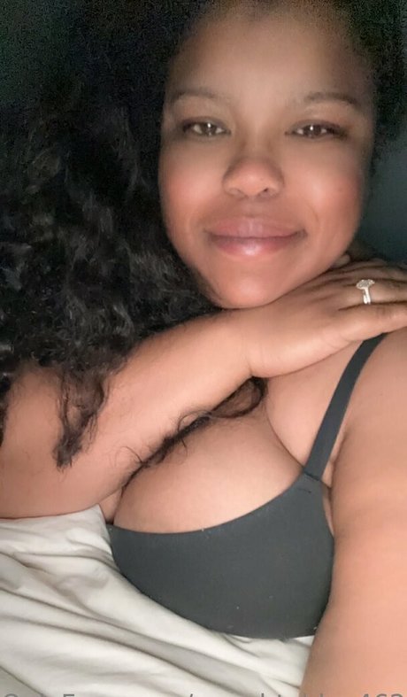 naughtybbw462606 独占女優 写真