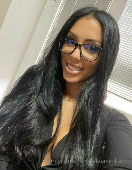 silviasiciliaxxx ヌードスター 画像