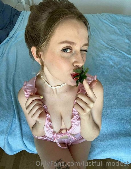 lustful modest スター 裸 アーカイブ