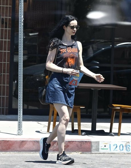Krysten Ritter スター ヌード 写真